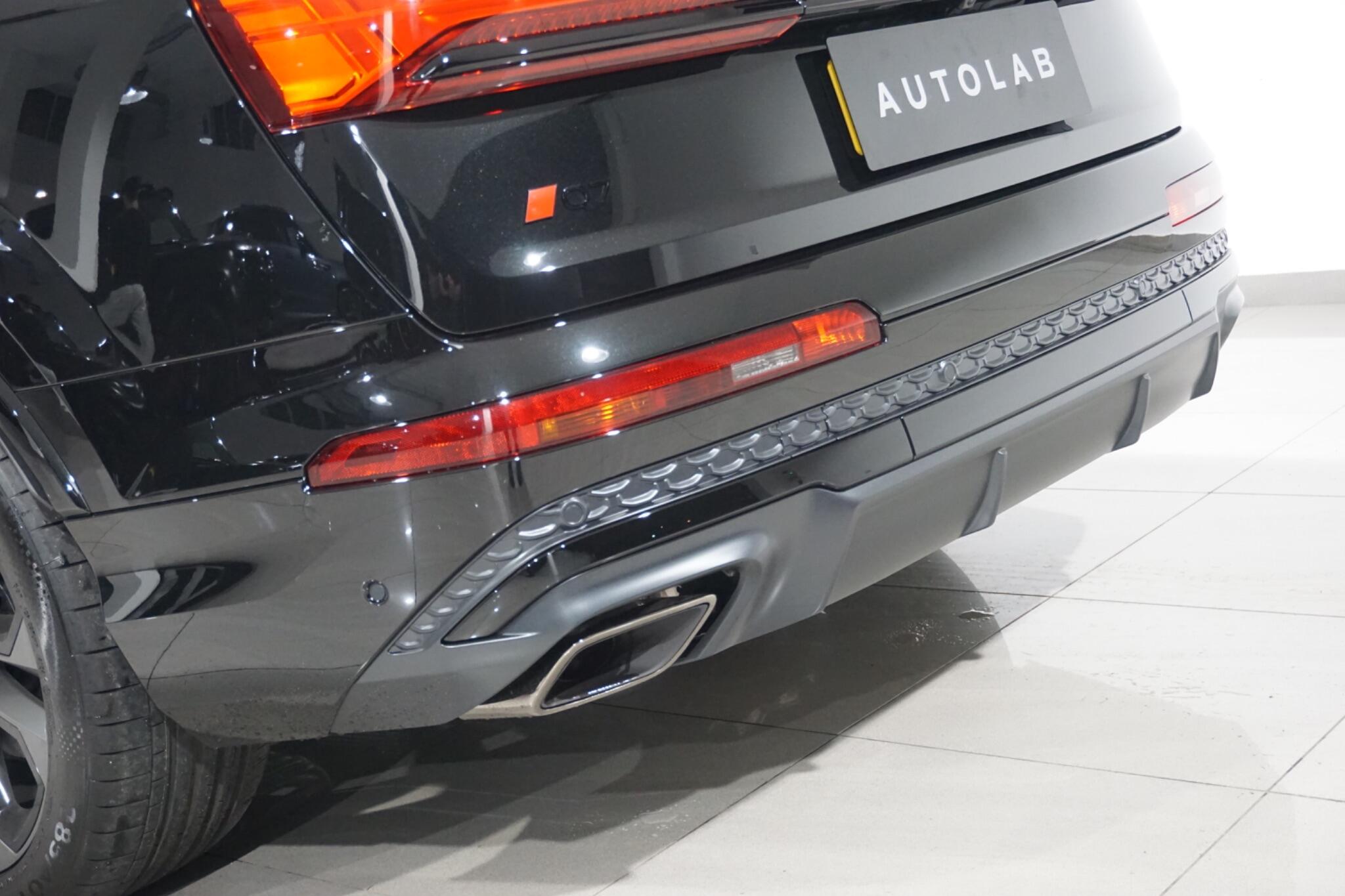 Audi Q7 3.0 TFSI V6 55 Black Edition SUV 5dr Petrol Tiptronic quattro Euro 6 (s/s) (340 ps)